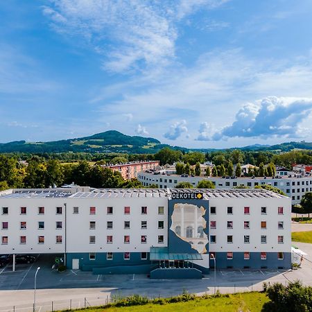 Oekotel Salzburg Messe Exterior foto